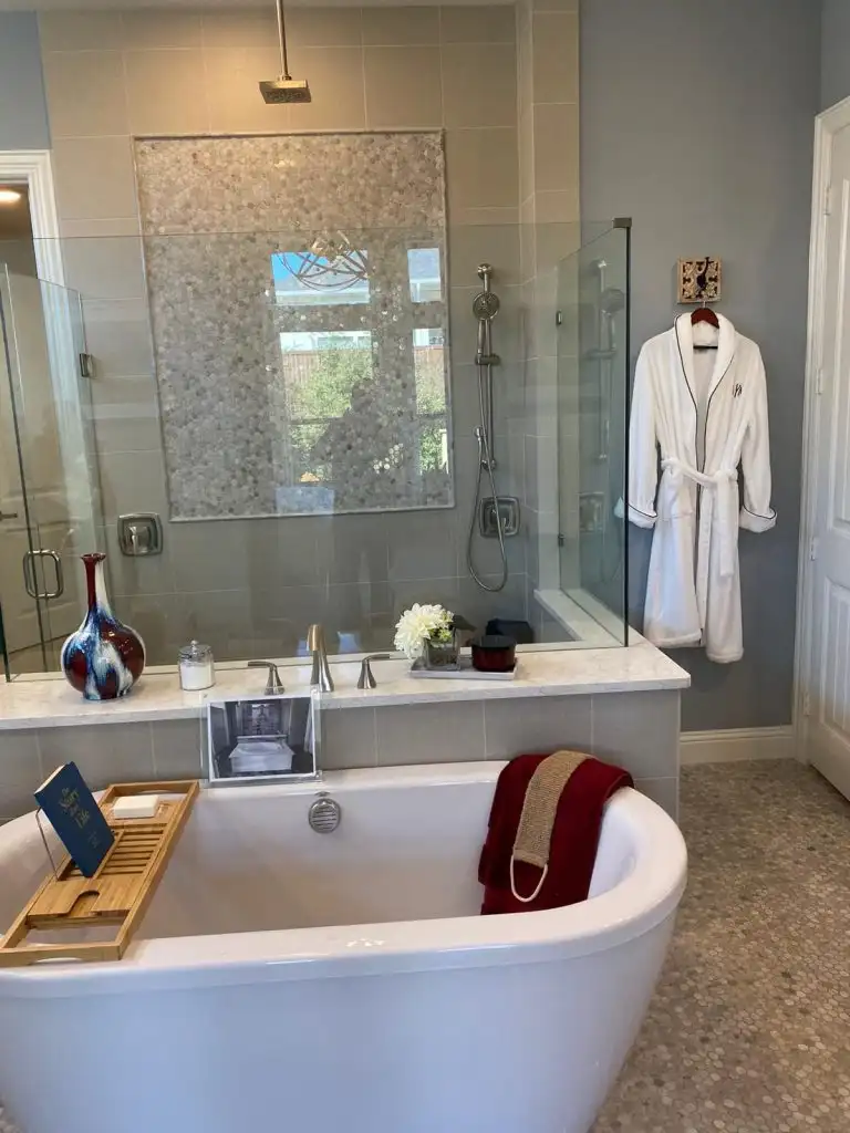 Seamless Bathroom Integration - Creative Bathroom Remodeling Service in Lewisville TX